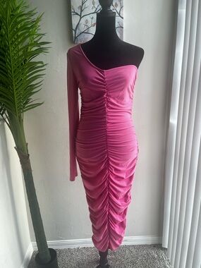 Asymmetric One-Shoulder Ruched Pink Midi Dress